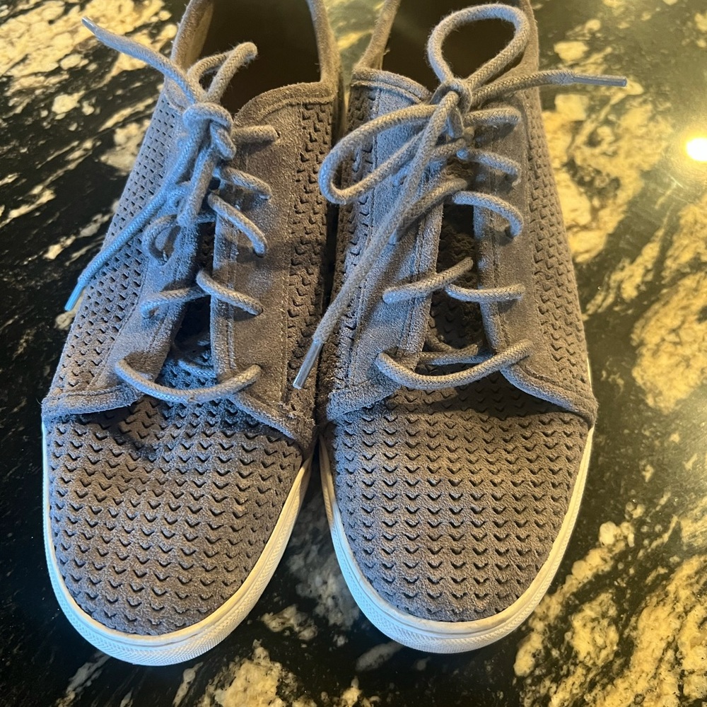 Lucky Brand shoe